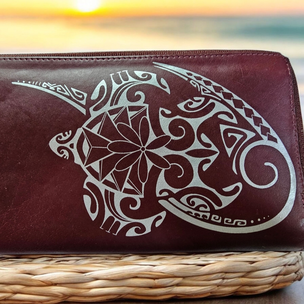 Polynesian Tattoo Leather Zip Wallet - Picture 3 of 11